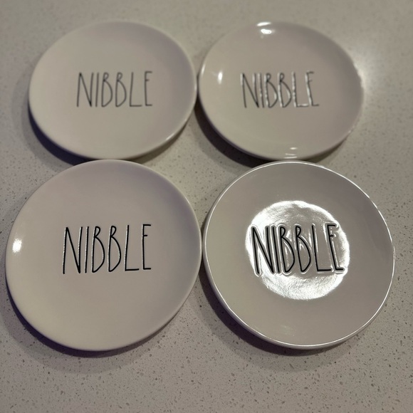 Set of 4 – Rae Dunn Artisan Collection “NIBBLE” Plates NEW - Picture 5 of 5
